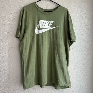 Nike Men's Olive Green White Graphic Short Sleeve The Nike Tee T-Shirt Size XL